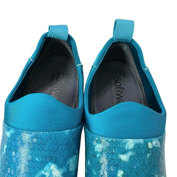 NWOT SoftWalk Maya Snakeskin Print Waterproof Slip-On Sneaker in Blue Waves 8.5 - Picture 11 of 16